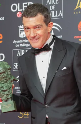 Antonio Banderas on \"Pain and Glory,\" \"Mambo Kings\" and more : Bullseye  with Jesse Thorn : NPR