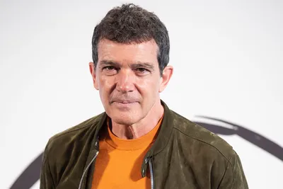 Antonio Banderas to Direct and Star in Spanish-Language Production of  Company | TheaterMania