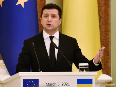 https://teleprogramma.pro/news/nid4362369_au73694auauau_cr73694crcrcr_vladimir-zelenskiy-stal-chelovekom-goda-2022-po-versii-zhurnala-time