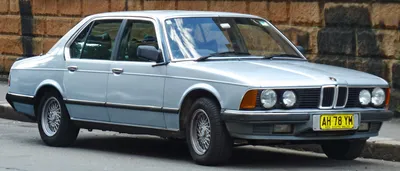 Файл:1983-1986 BMW 735i (E23) седан (2011-03-23)01.jpg — Википедия
