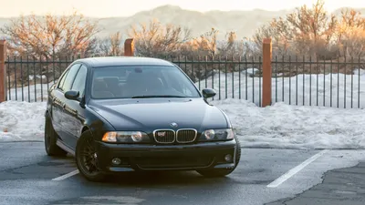 Фото BMW E39 в форме супер седана M5 - Alamy