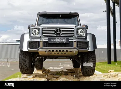 Mercedes gelandewagen hi-res stock photography and images - Alamy