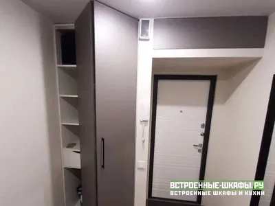 Встроенный шкаф гармошка и дверь для антресоли в коридоре - Пример работы  №95