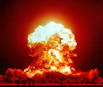 Ядерный гриб ядерного взрыва Иллюстрация вектора - иллюстрации  насчитывающей смерть, ядерно: 50470263