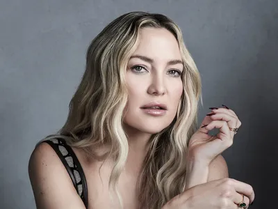Kaley Cuoco cried after losing Knives Out 2 role to Kate Hudson | EW.com