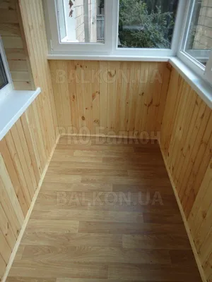 Деревянные окна на балкон и лоджию по цене от производителя в Москве