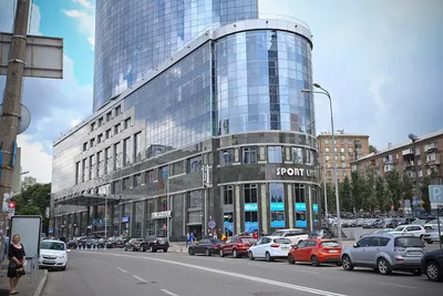 Застройщик Алиев продает бизнес–центр \"Парус\" по частям | Экономическая  правда