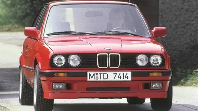 БМВ 3 серии 1985 года в Москве, продам БМВ е30 купе с люком на 1jzgte tt на  мехе, обмен на более дорогую, на равноценную, купе, с пробегом 320 тысяч  км, 2 литра
