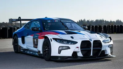 У BMW появился новый гоночный спорткар