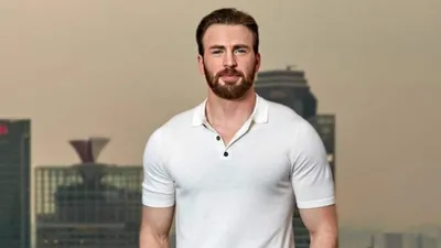 Chris Evans Wraps Up Avengers 4 With ''Emotional'' Goodbye - E! Online