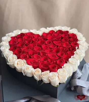 Купить цветы в коробке в форме сердца с доставкой в Хабаровске ❤  Azeriflores.ru