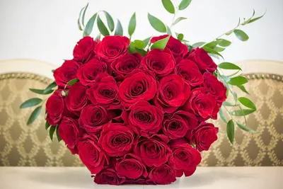 Букет из 29 красных роз в виде сердца (00418) купить с доставкой в  Архангельске