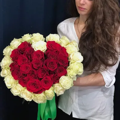 Купить Букет роз в виде сердца model №581 в Новосибирске