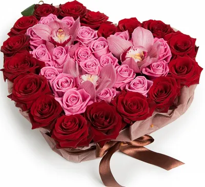 Букет в виде сердца из 37 роз MIX и цымбидиума - купить в Петербурге с  доставкой, недорого в FloristCenter