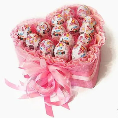 букет из сладостей для девочки: 12 тыс изображений найдено в  Яндекс.Картинках | Доставка цветов, Сладости, Конфеты