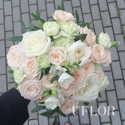 Букет невесты и бутоньерка - заказать цветы с доставкой в Москве недорого -  UFLOR. 5 250 руб.