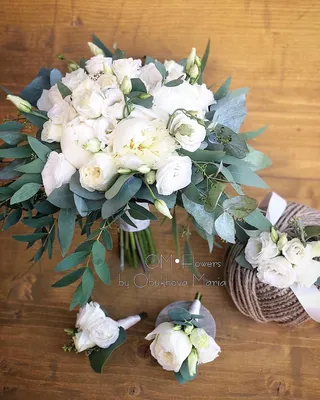 БУКЕТ НЕВЕСТЫ СПБ | ОФОРМЛЕНИЕ on Instagram: “Нежный растрёпыш с белыми  пионами дюшес, пионовидн… | Spring wedding bouquets, Wedding bouquets pink,  Wedding bouquets