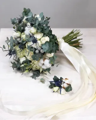 Купить свадебный букет невесты из белых кустовых роз в Минске