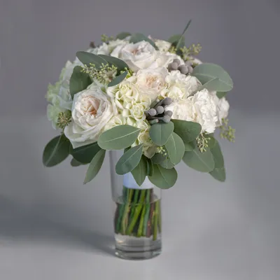 Букет невесты из пионовидных роз заказать в Киеве