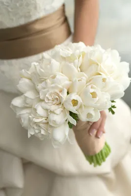 Букет невесты из тюльпанов фото