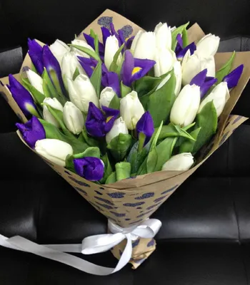 Купить букет из ирисов и тюльпанов \"узор волны\" в Ставрополе в  интернет-магазине «Империя Цветов»
