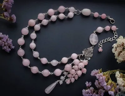 Колье из розового кварца. Можно сделать также серьги или браслетик, для  тех, кто любит комплекты)) 🌸🌸?… | Long necklace handmade, Beaded  necklace, Custom necklace