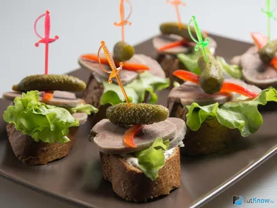 Праздничные рецепты бутербродов на Новый год 2020: ТОП-14 простых рецептов,  секреты приготовления
