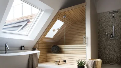 Дизайн ванной комнаты на мансардном этаже - YouTube