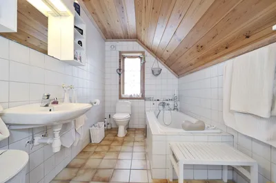 Соединение ванной комнаты с туалетом - Outdoor Media