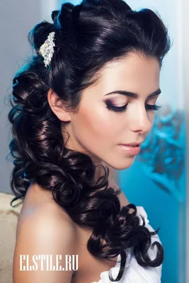 Long loose locks wedding hairstyle | Прическа для выпускного бала,  Свадебные прически, Стильный волосы
