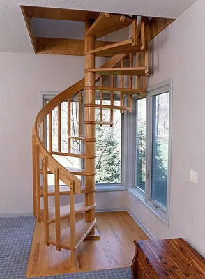 Купить винтовую лестницу ДЛС-031 из ясеня на второй этаж