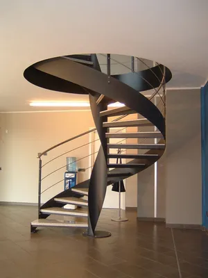 Винтовая лестница своими руками. Как сделать винтовую лестницу. Проекты.  Фото