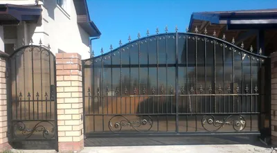 Кованые ворота с поликарбонатом - Кузня \"Богатыри\"
