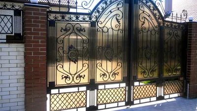Въездные ворота из поликарбоната распашные кованые - YouTube