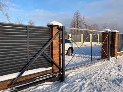 Забор из профнастила с откатными воротами цена в Самаре