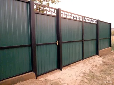 Распашные ворота из профнастила с решеткой наверху / Портфолио / Safety
