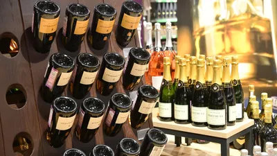Минсельхоз предложил продлить продажу вина, выпущенного по старым правилам  - РИА Новости, 28.09.2021