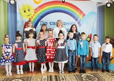 Маленькие стиляги в Тверской области попрощались с детским садом