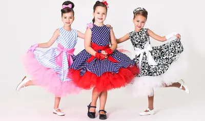 Образ в стиле «стиляги» для девочек (52 фото): нарядные платья для девочек  6-7 лет на выпускной. Как сделать прическу? Варианты для другого возраста