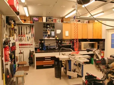 Светильники для гаража или мастерской - как выбрать