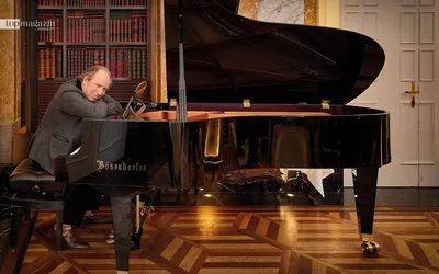 Composer Hans Zimmer on Performing His First Concerts in the U.S. |  Billboard – Billboard