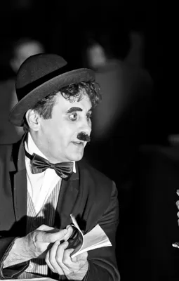 Charlie Chaplin / смешные картинки и другие приколы: комиксы, гиф анимация,  видео, лучший интеллектуальный юмор.