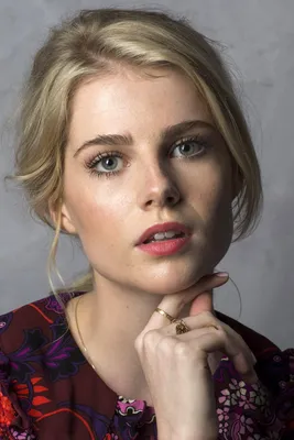 Люси Бойнтон - Lucy Boynton фото №1229203 - LUCY BOYNTON in Glamour  Magazine, Italy October 2019