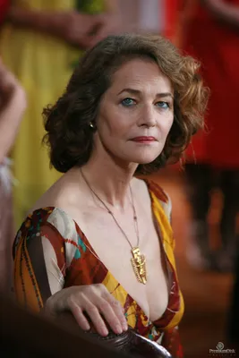 Редкие архивные снимки Шарлотты Рэмплинг | Charlotte rampling, Le smoking,  Fashion