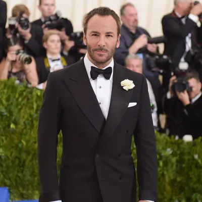 Fashion Billionaire: Designer Tom Ford Sells Brand to Estee Lauder -  Bloomberg