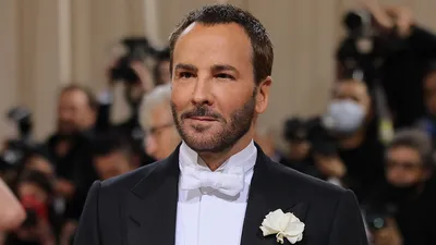 Estee Lauder in Talks to Buy Tom Ford Luxury Brand – The Hollywood Reporter