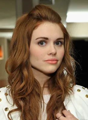 Обои Девушки Holland Roden, обои для рабочего стола, фотографии девушки,  holland roden, шатенка, актриса, модель, holland, roden, холлэнд, роден,  позирует, лежа, взгляд, прическа, макияж, топик, грудь, фотосессия,  courtney, dailey Обои для рабочего