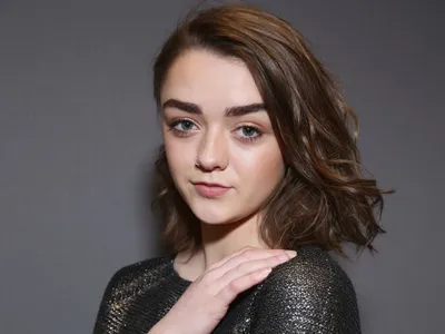 Обои Мэйси Уильямс, Maisie Williams, portrait, 4k, Знаменитости #15618