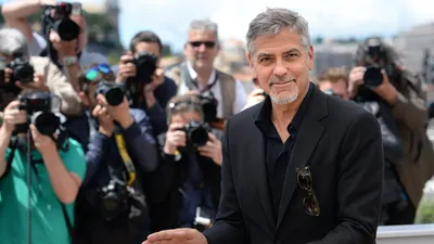 Джордж Клуни рассказал о том, как снимался пьяным в сцене с Мишель Пфайффер  - Kinomia | Новости, 23.01.2021