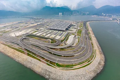 Водный серпантин: в Китае открыли самый длинный в мире морской мост